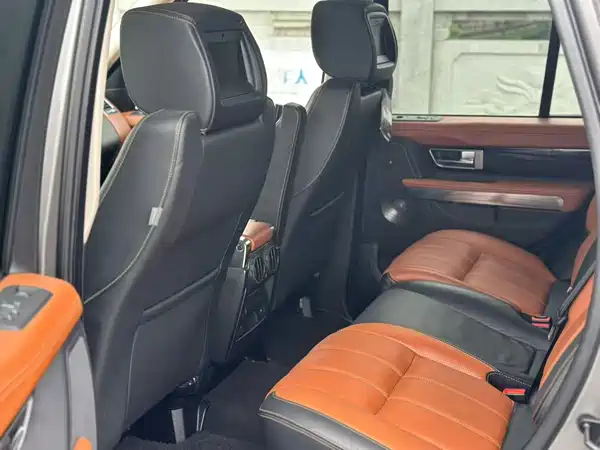 Land Rover Range Rover Sport 2010