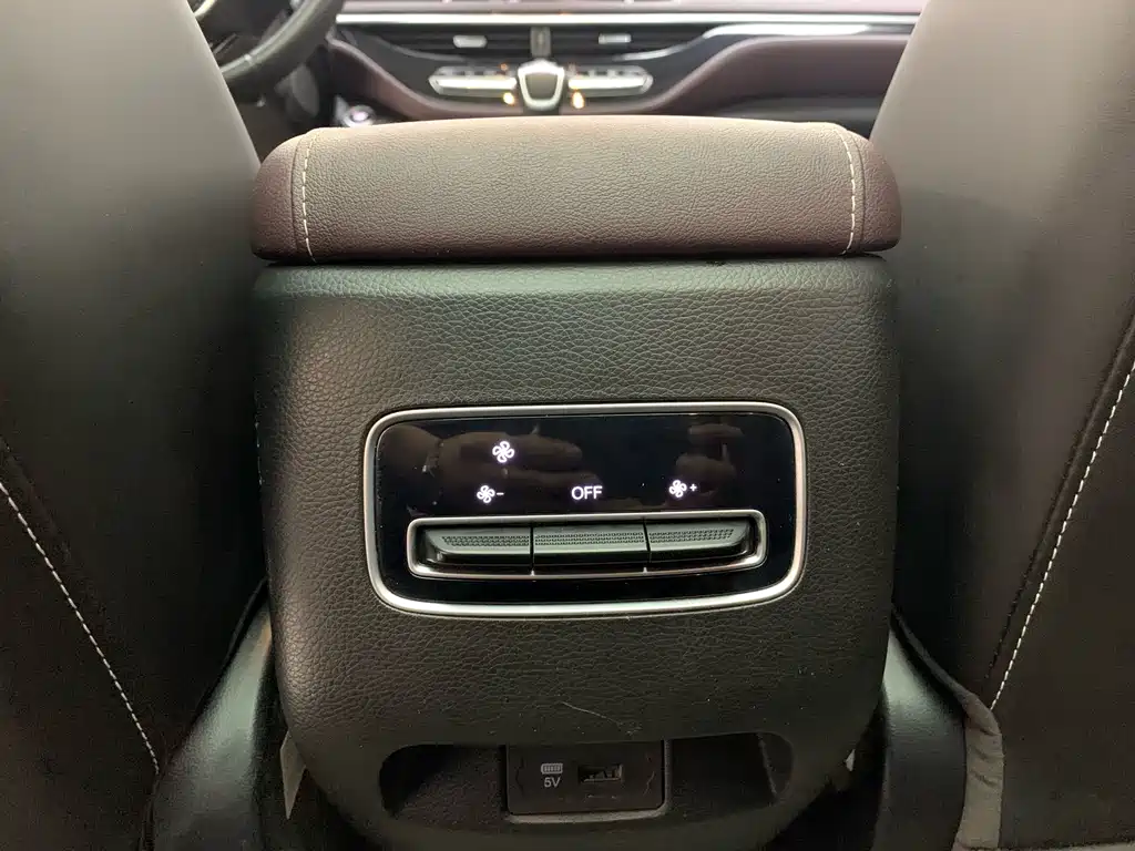GAC Trumpchi M6 2022 — фото 12