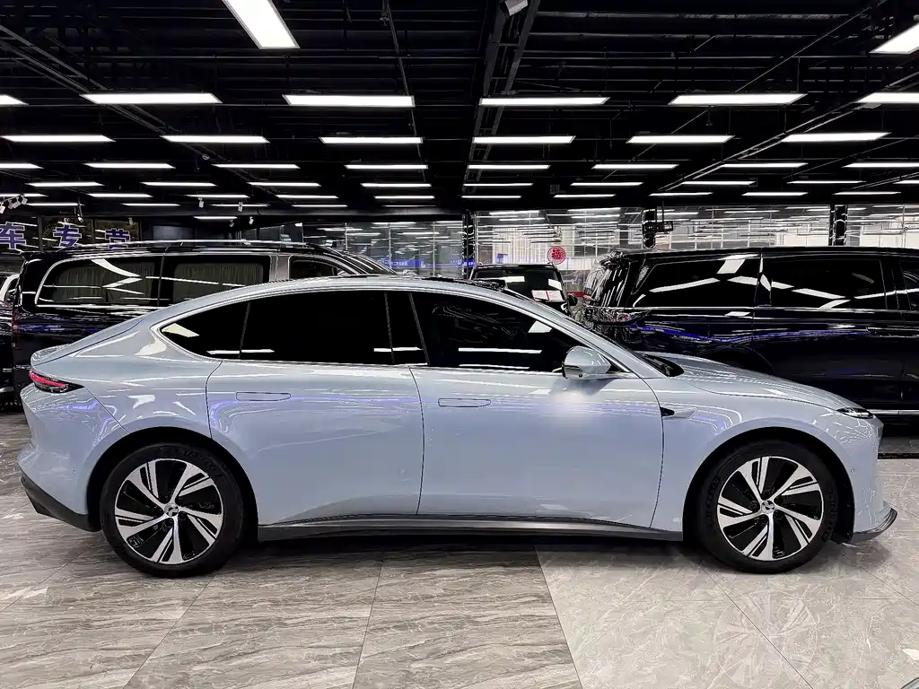 NIO ET5 2023