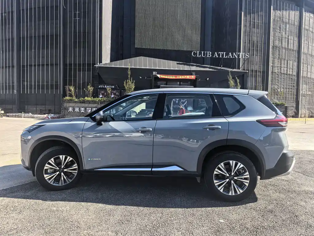 Nissan X-Trail 2023 — фото 4