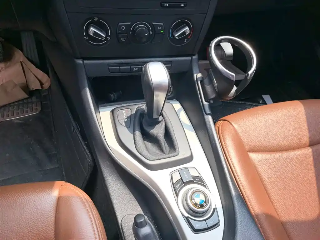 BMW X1 2013 — фото 14