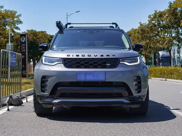 Land Rover Discovery 2023