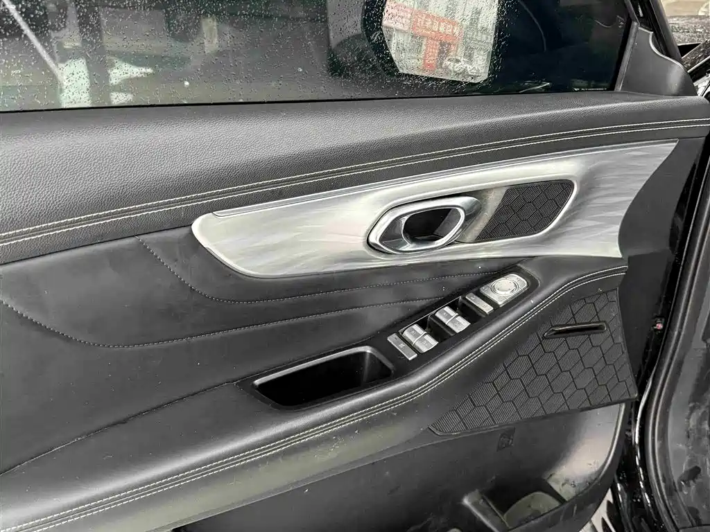 GAC Motor Trumpchi GS8 2022 — фото 12