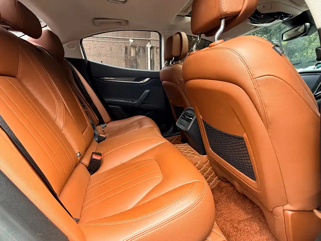 Maserati Ghibli 2016 — фото 16