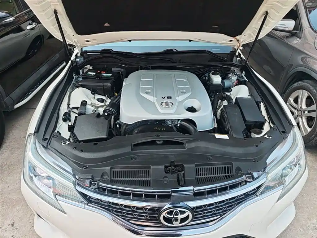 Toyota Reiz 2017 — фото 20