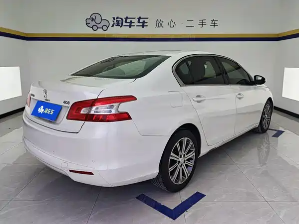 Peugeot 408 2015
