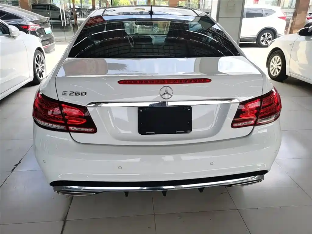 Mercedes-Benz E-Class 2015 — фото 6