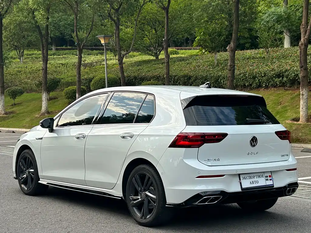 Volkswagen Golf 2022