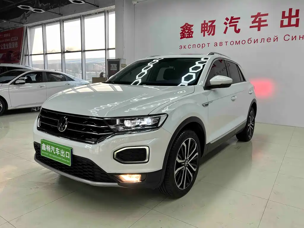 Volkswagen T-Roc 2022 — фото 1