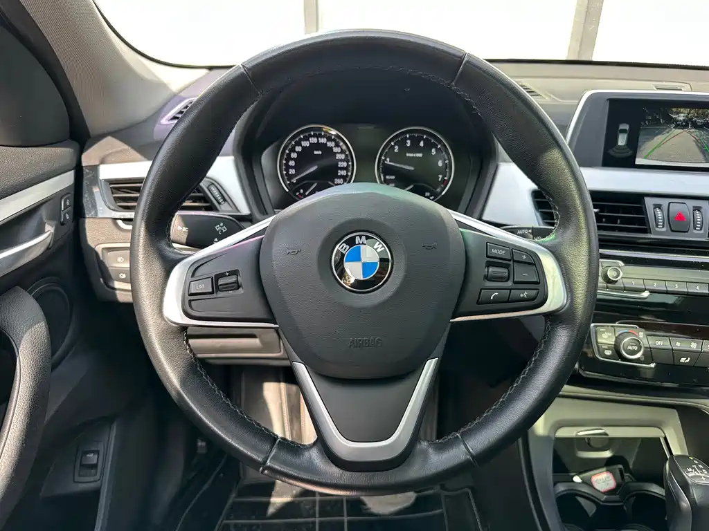 BMW X1 2019 — фото 15