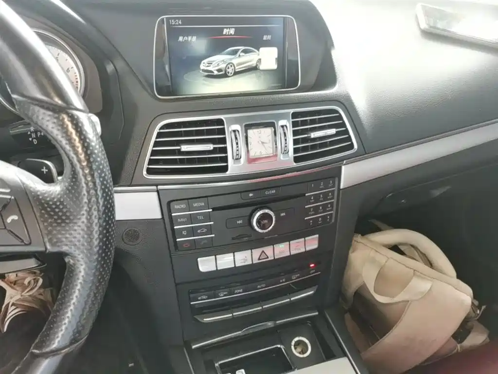 Mercedes-Benz E-Class 2015 — фото 13
