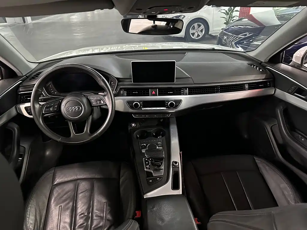 Audi A4L 2018 — фото 13