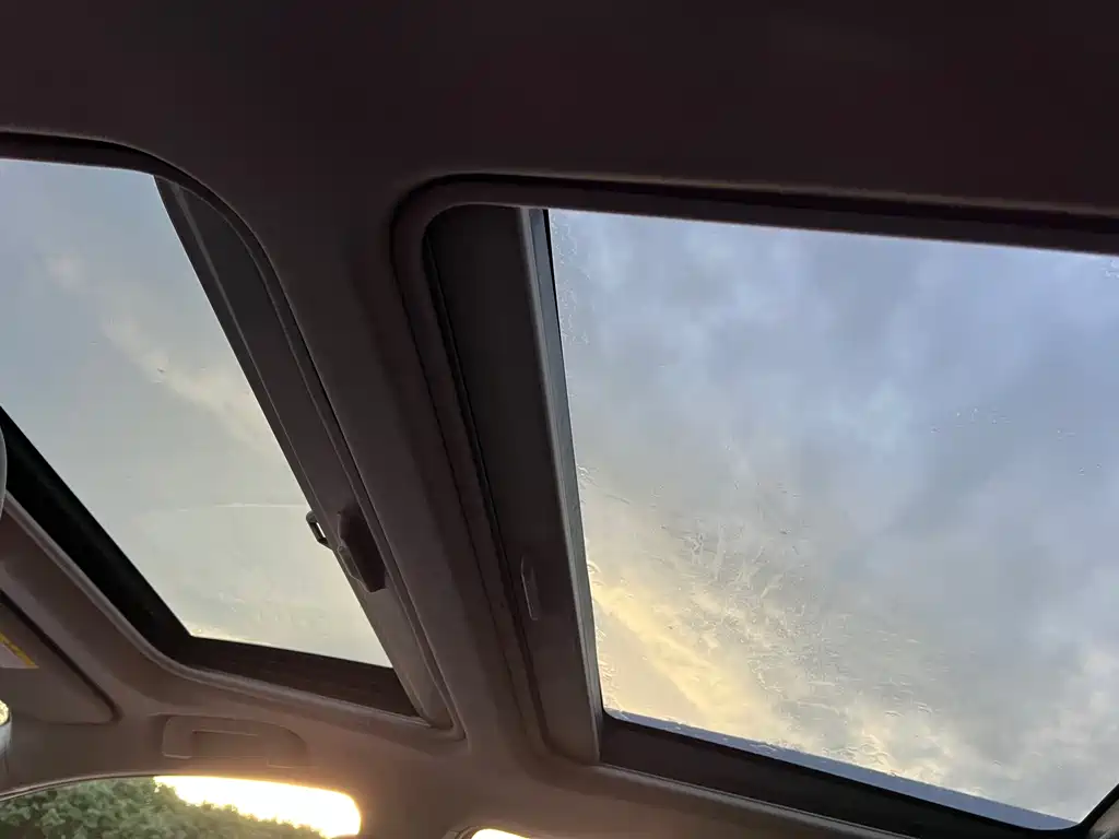 Toyota RAV4 2015 — фото 11