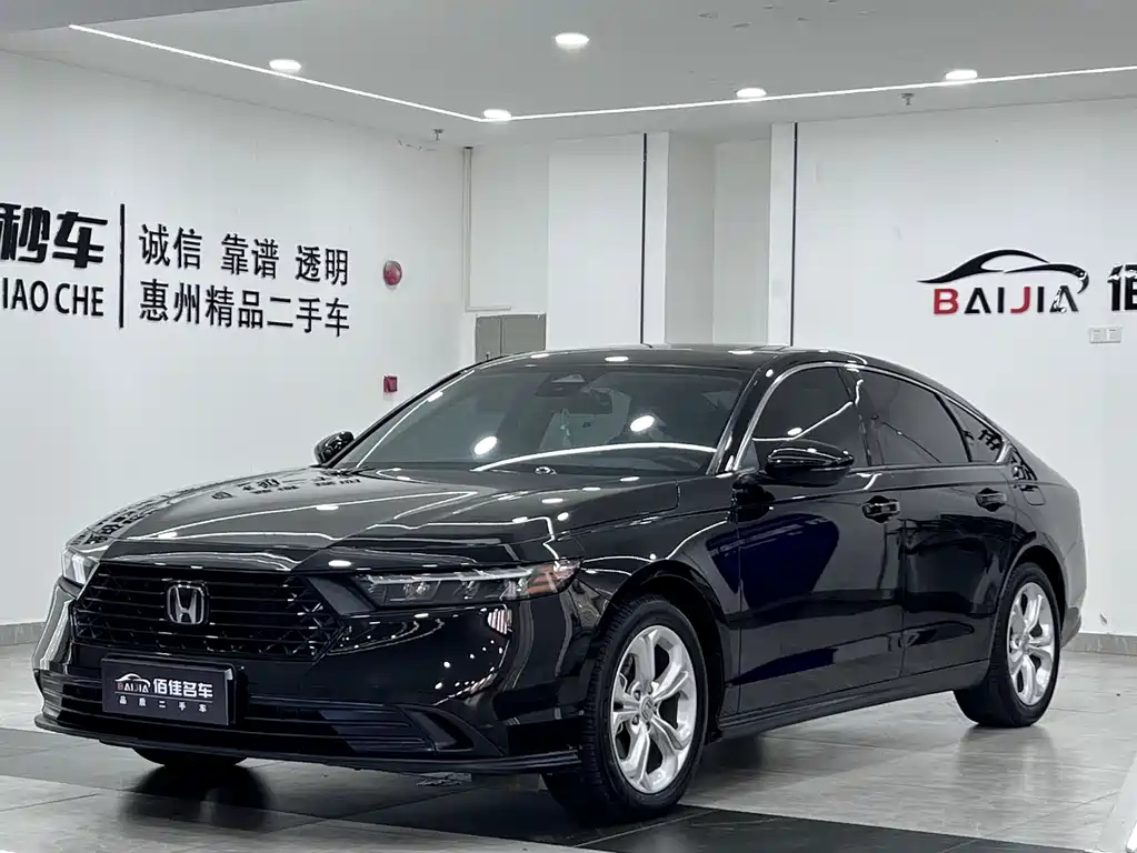 Honda Accord 2023 — фото 1