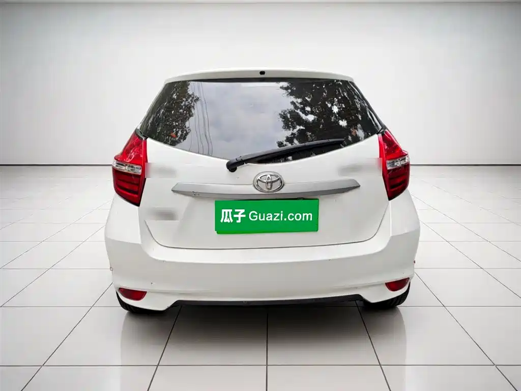 Toyota Yaris L 2016 — фото 3