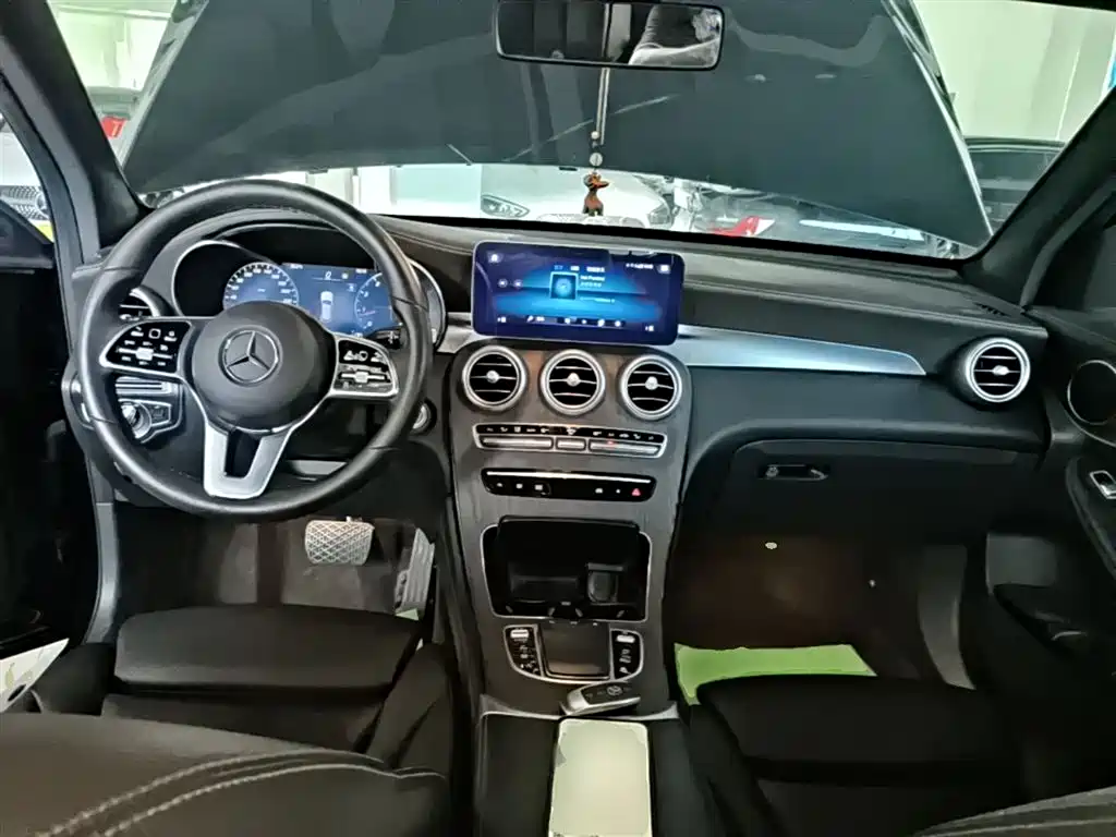 Mercedes-Benz GLC 2021 — фото 10