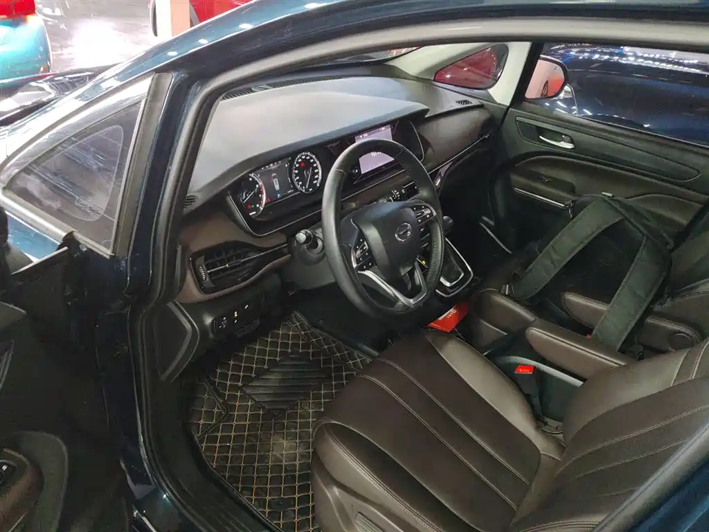 GAC Motor Trumpchi M6 2020 — фото 16