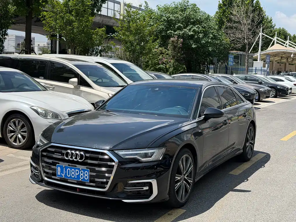 Audi A6L 2022 — фото 1
