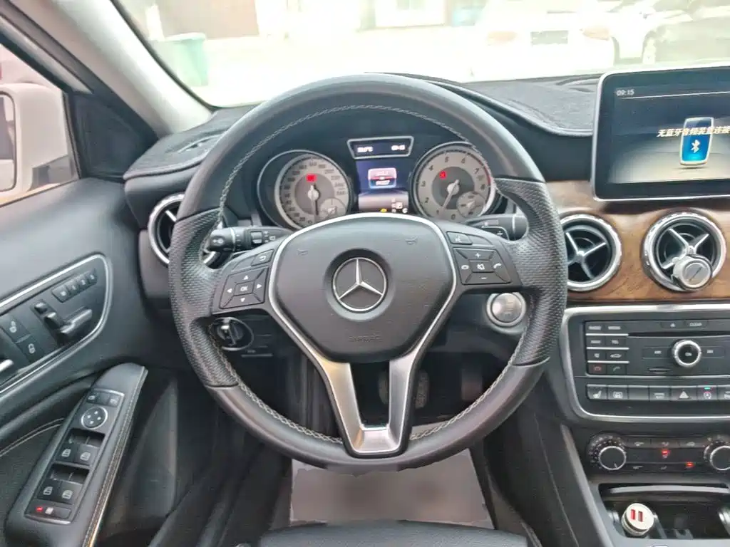 Mercedes-Benz GLA 2016 — фото 11