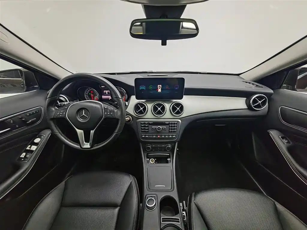 Mercedes-Benz GLA 2015 — фото 5