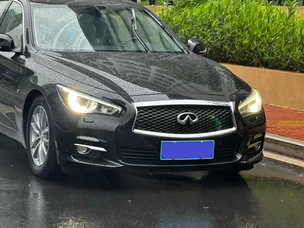 Infiniti Q50 2017 — фото 4