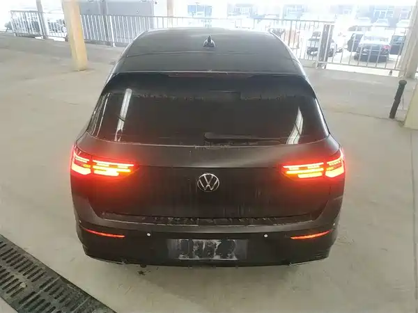 Volkswagen Golf 2023