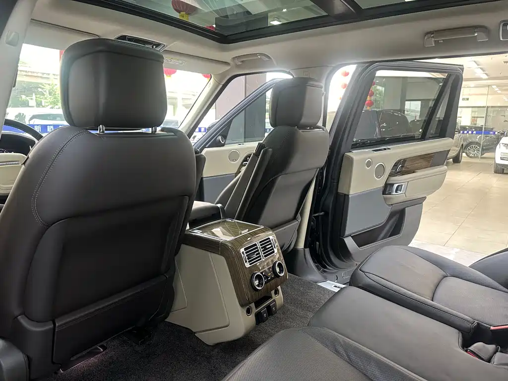 Land Rover Range Rover 2020 — фото 15