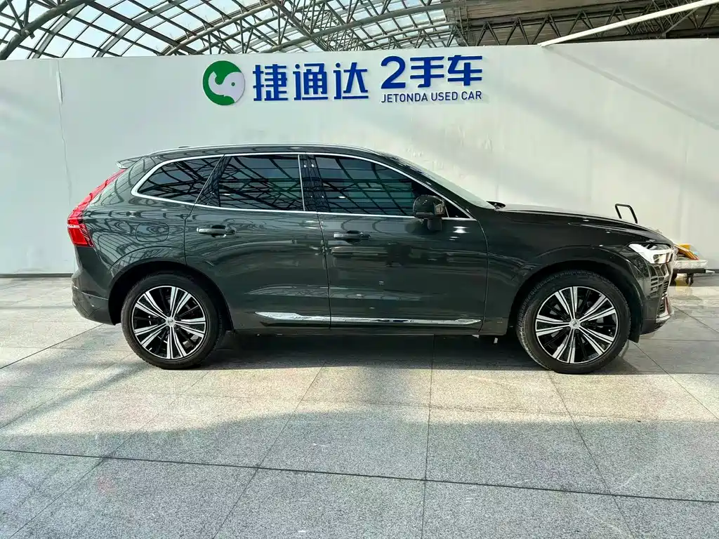 Volvo XC60 PHEV 2022 — фото 4