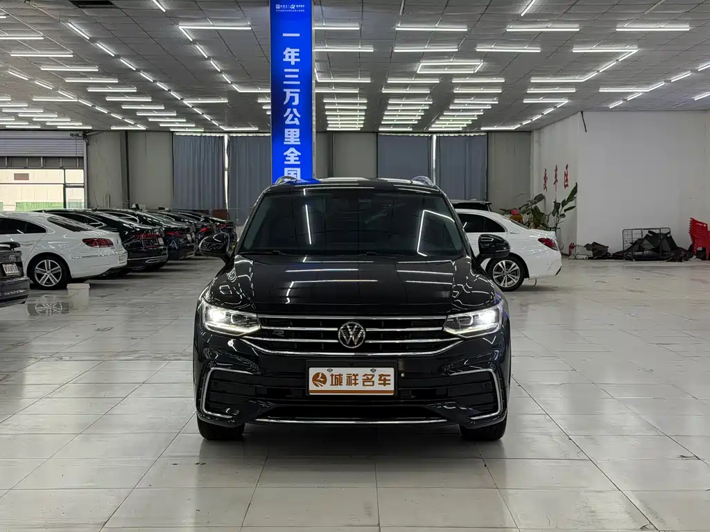 Volkswagen Tiguan L 2024 — фото 2