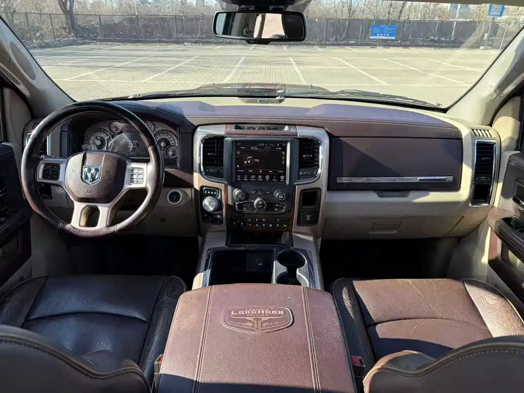 RAM Trucks 2015 — фото 14