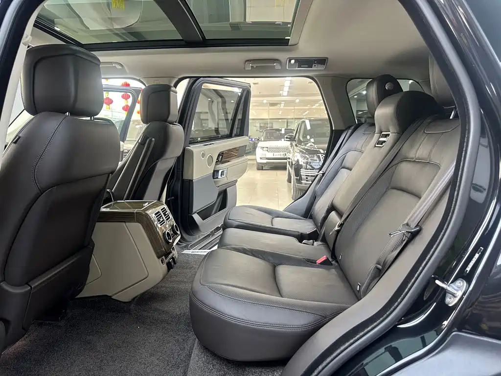 Land Rover Range Rover 2020 — фото 14