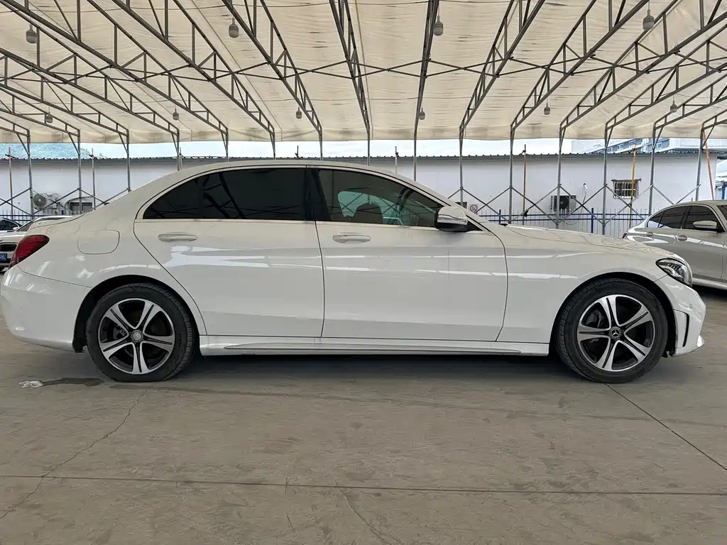 Mercedes-Benz C-Class 2020 — фото 7