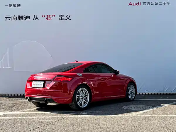 Audi TT 2015