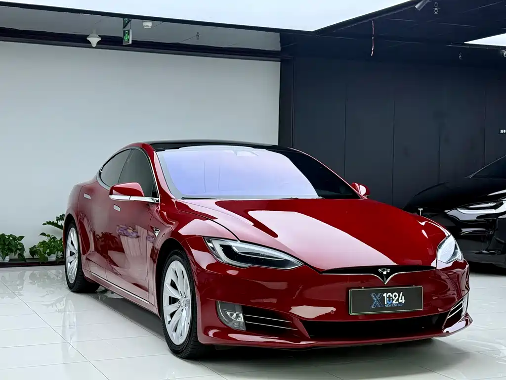 Tesla Model S 2018 — фото 3