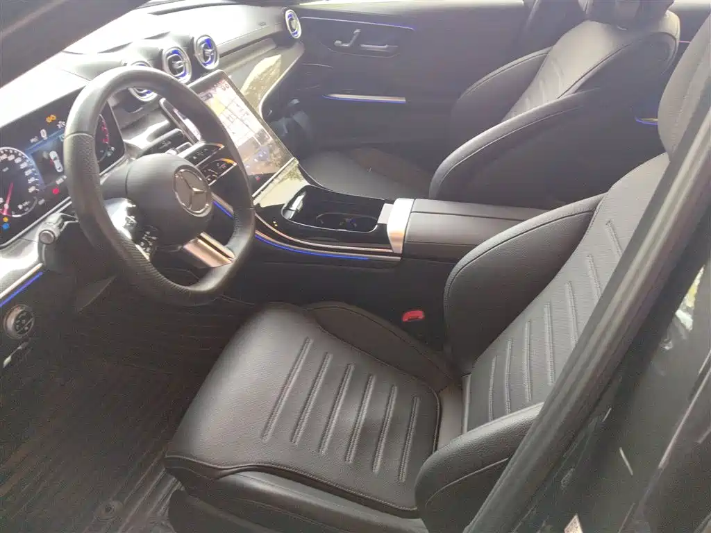 Mercedes-Benz C-Class 2023 — фото 15