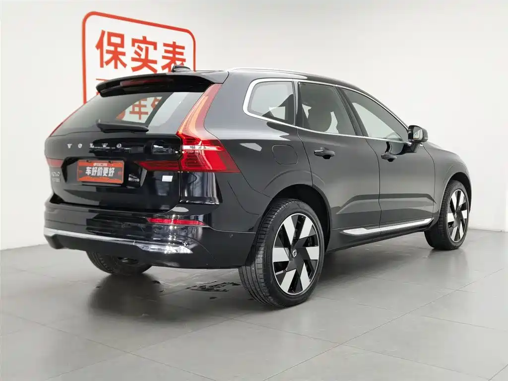 Volvo XC60 PHEV 2024 — фото 2