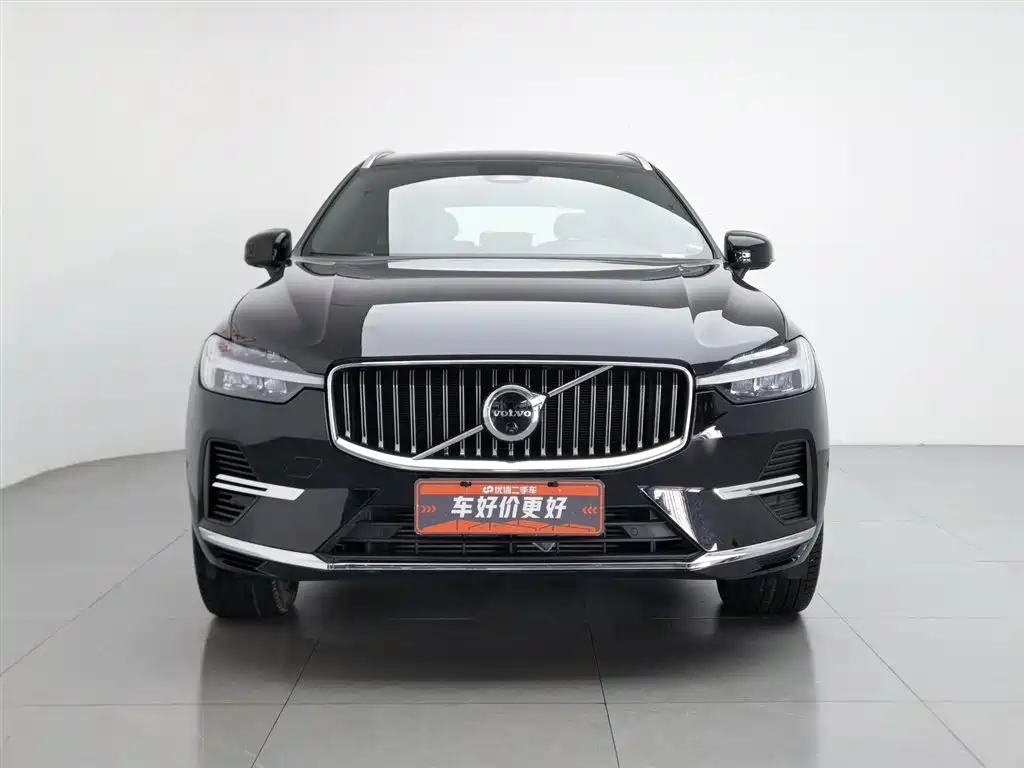 Volvo XC60 PHEV 2024 — фото 3