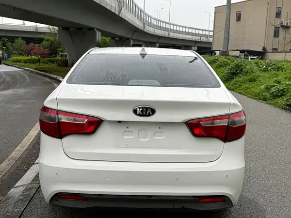 Kia K2 2012