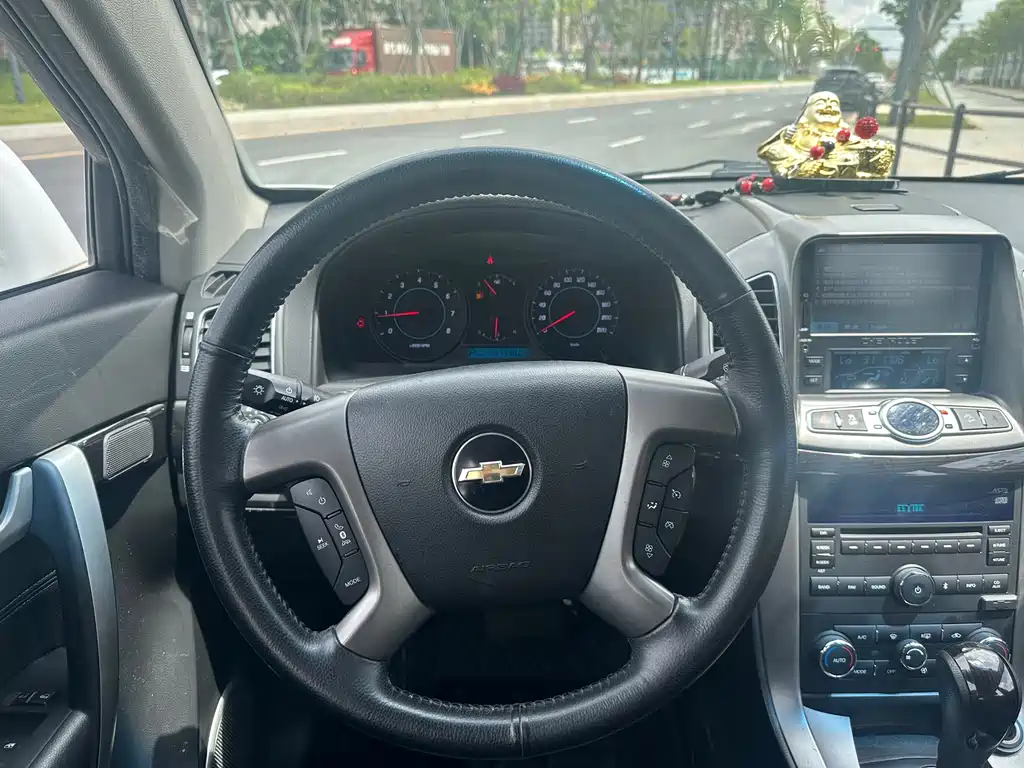 Chevrolet Captiva 2016 — фото 12