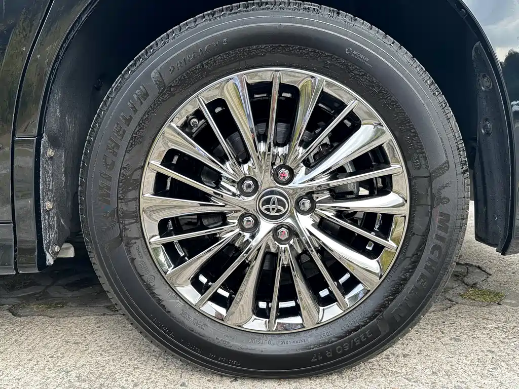 Toyota Alphard 2021 — фото 13