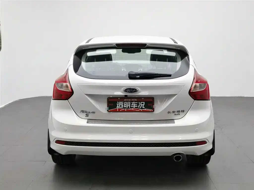 Ford Focus 2014 — фото 4