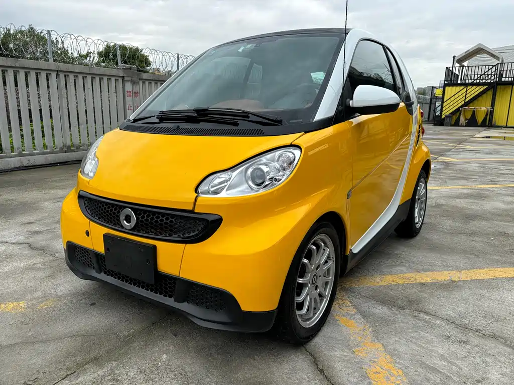 smart Fortwo 2014 — фото 1