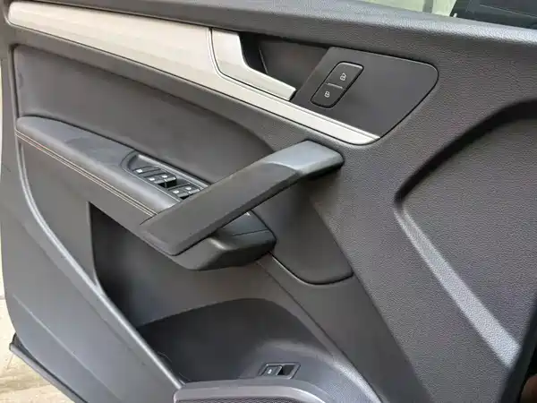 Audi Q5L 2019