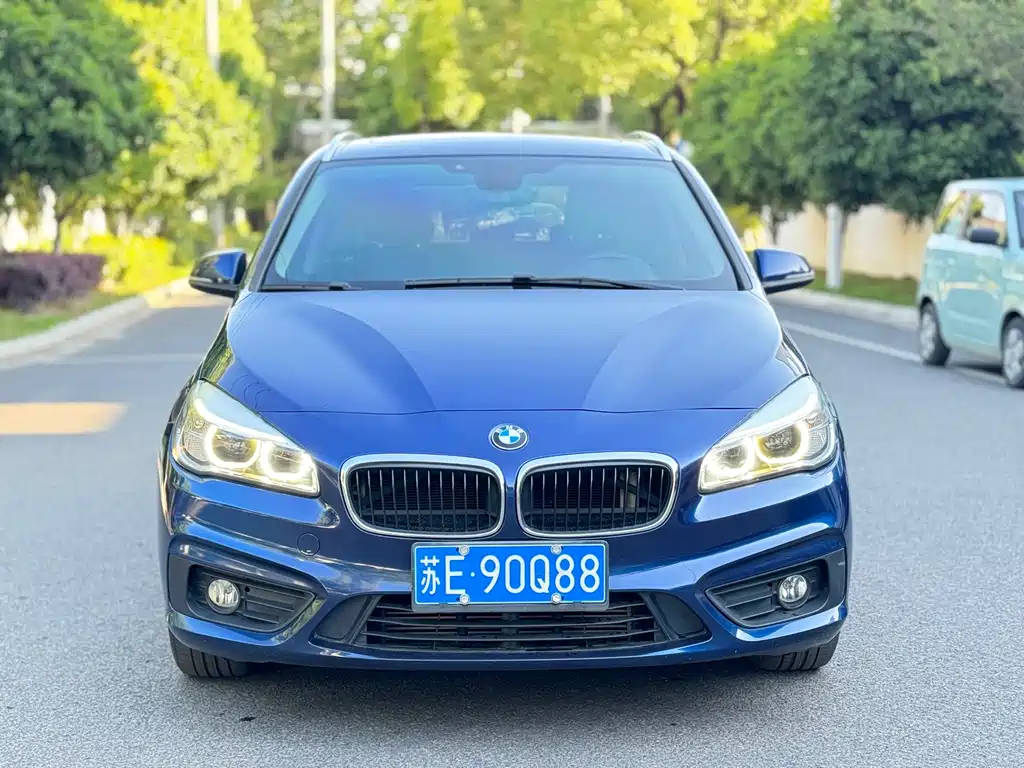 BMW 2 Series Active Tourer 2016 — фото 2