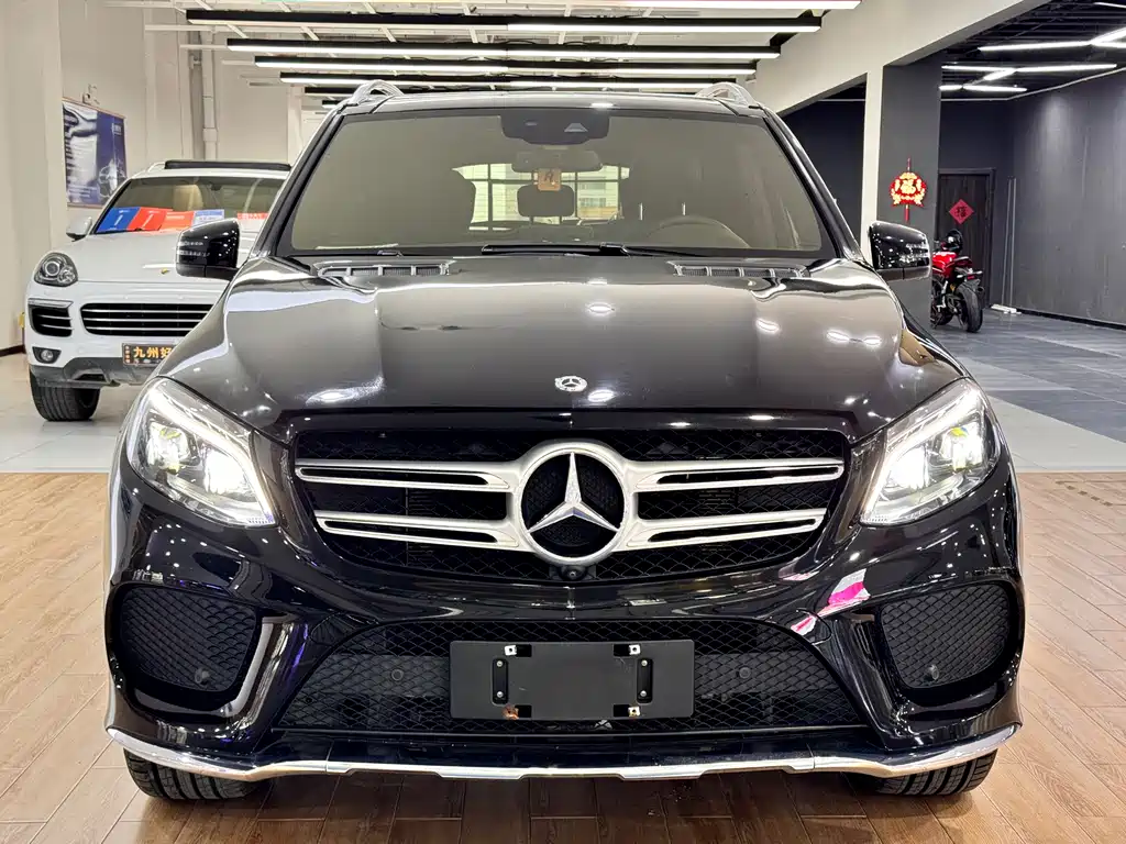 Mercedes-Benz GLE 2019 — фото 2