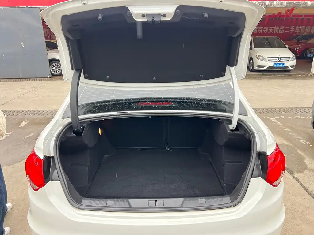 Citroen C4L 2015 — фото 20