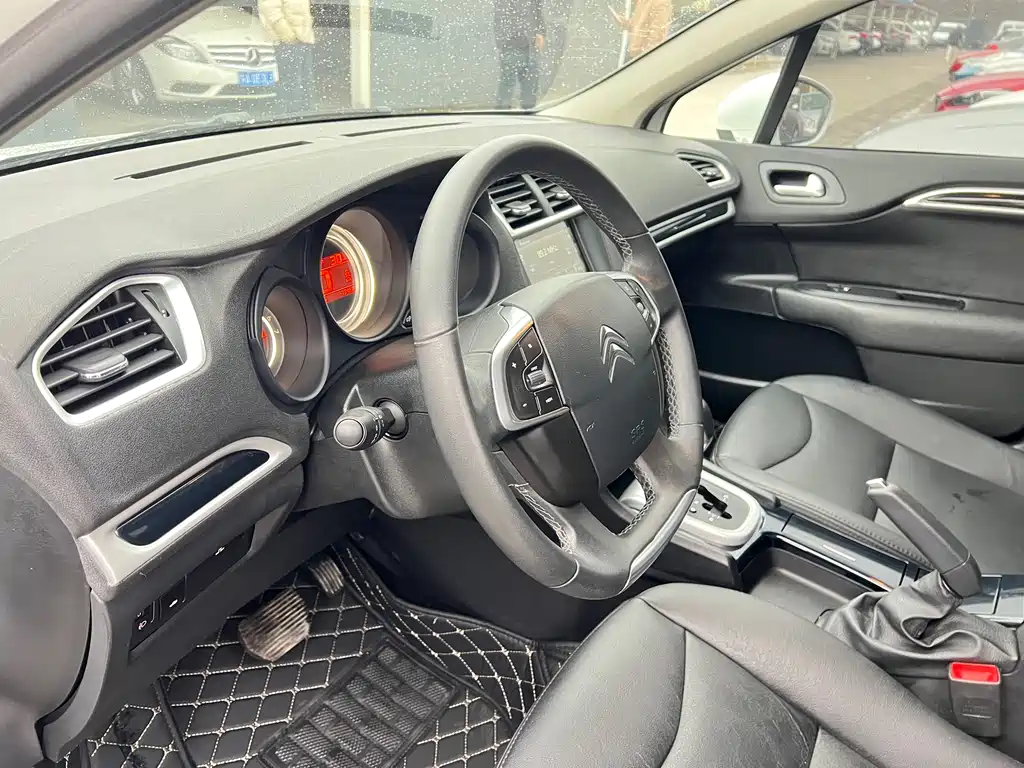 Citroen C4L 2015 — фото 7
