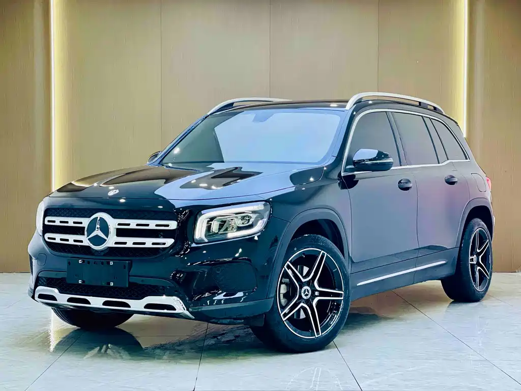 Mercedes-Benz GLB 2023 — фото 1