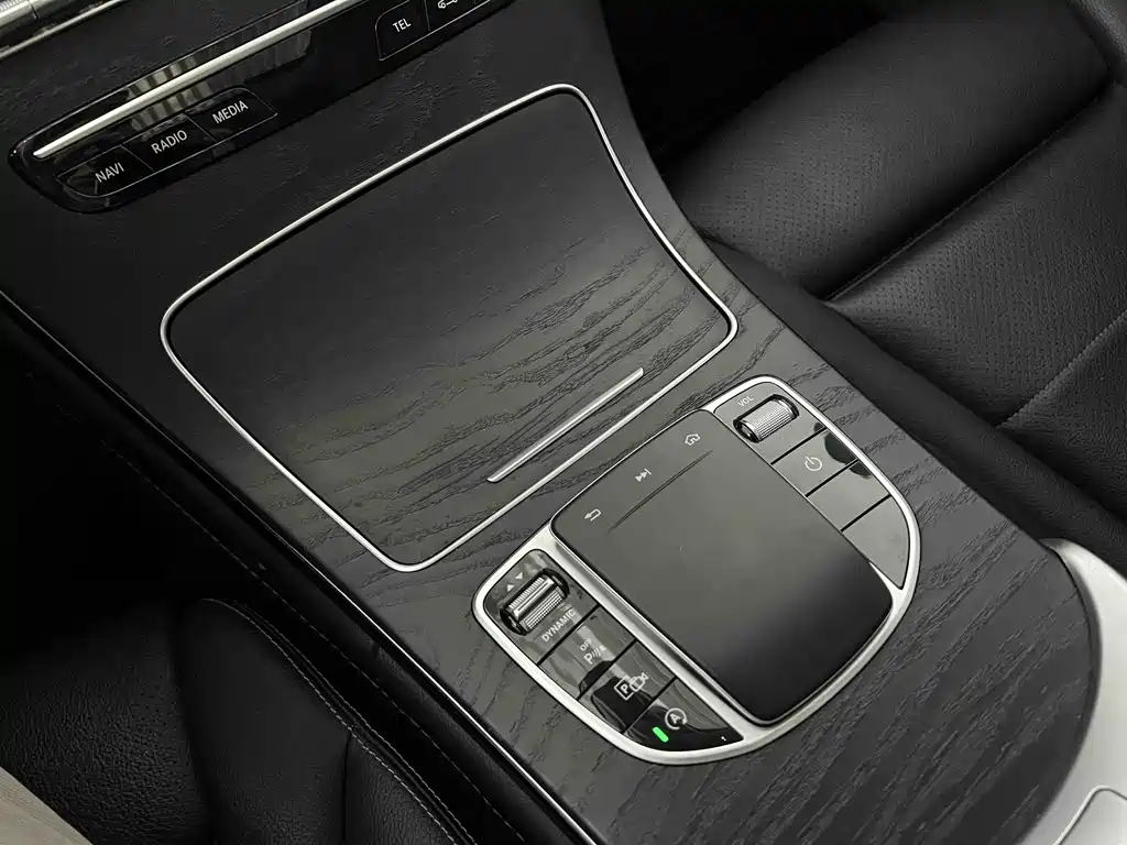 Mercedes-Benz C-Class 2019 — фото 13