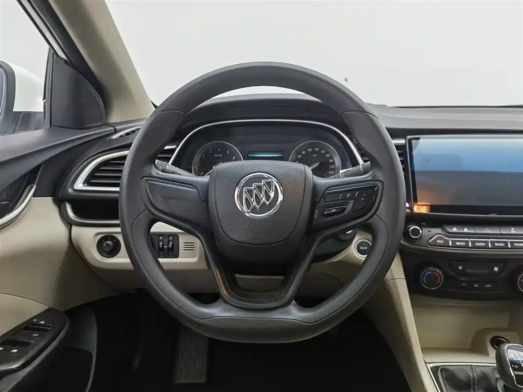 Buick Excelle 2016 — фото 11